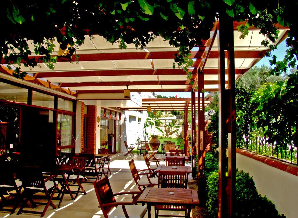 Albayrak Hotel Кешме Экстерьер фото